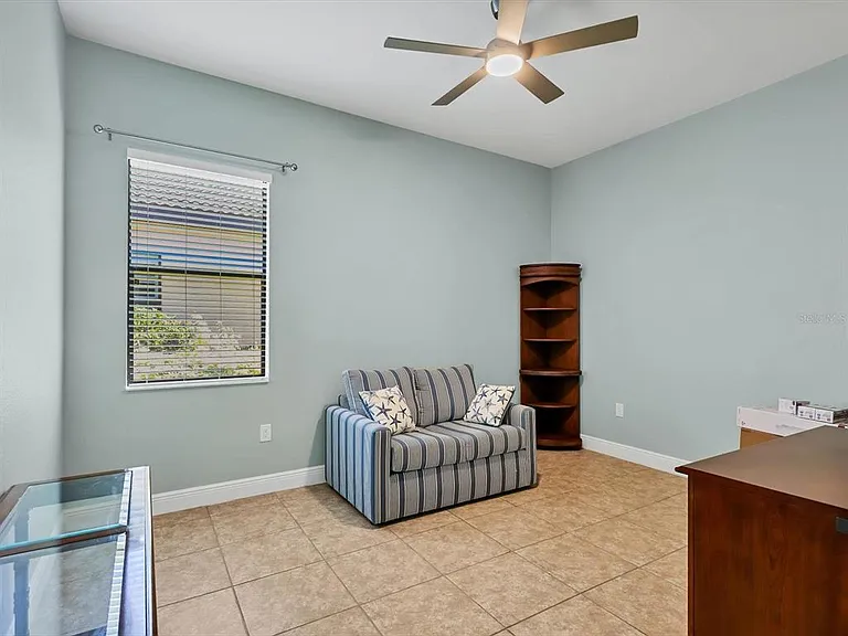10424 Crooked Creek Dr — Photo 27