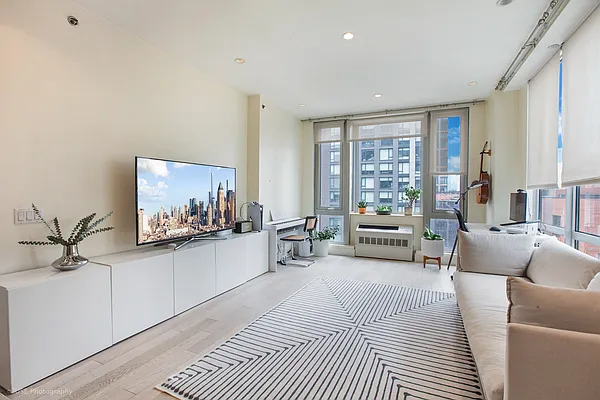 Rented by Nest Seekers International | media 13