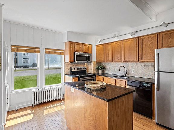 2nd image of 211 Union Ave #3