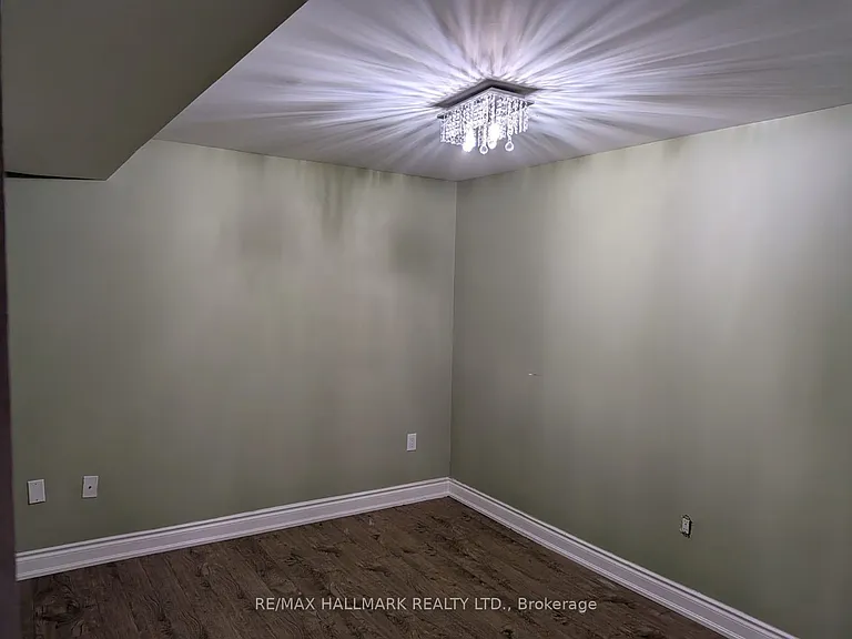 209 Old Colony Rd S #BASEMENT — Photo 8