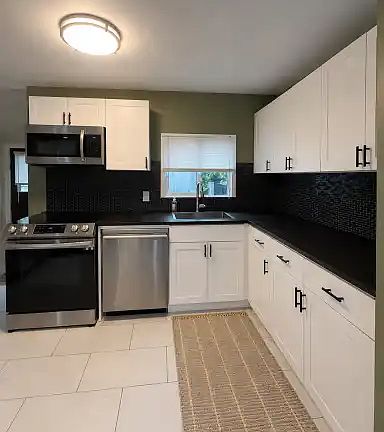 5th image of 680 Stormont St #1A