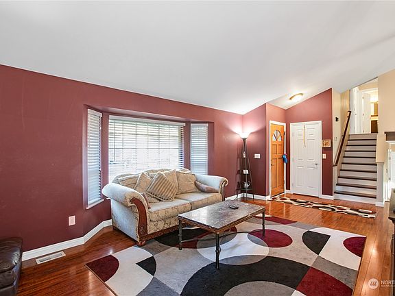 4th image of 9510 175th Street Ct E