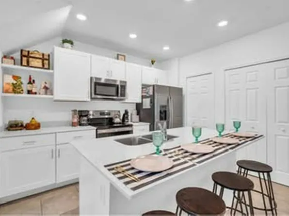 14151 Oviedo Pl, Fort Myers, FL 33905
