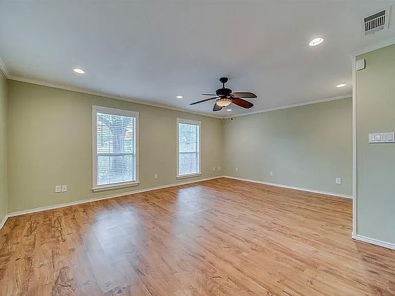 4th image of 1665 Autumn Breeze Ln