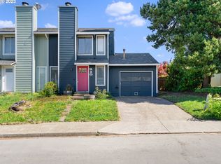 415 E Mountainview Ct, Newberg, OR 97132