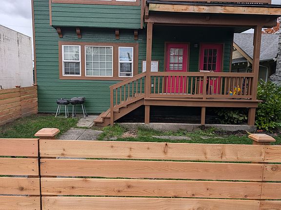 2nd image of 3732 Tacoma Ave S #2