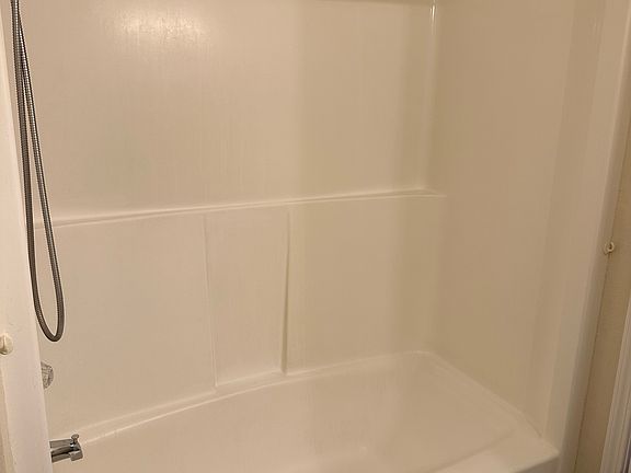 3rd image of 1690 NE Pleasant St #205