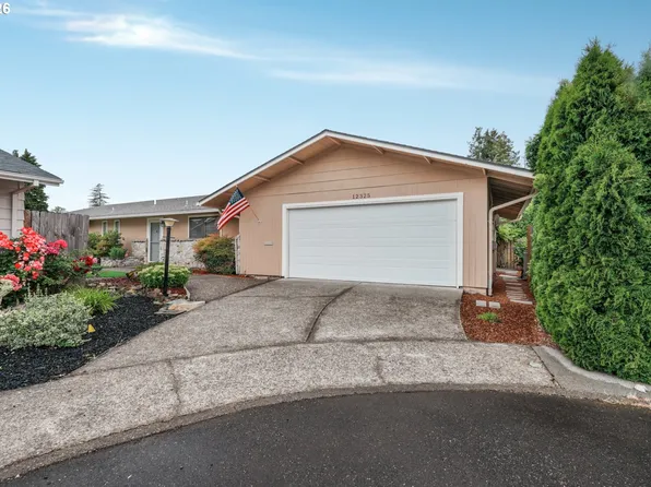 12325 SW King Richard Dr, King City, OR 97224