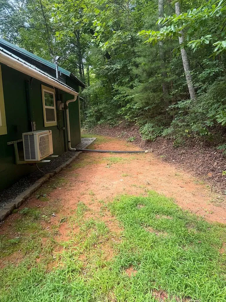 1 bed, 1.0 bath, $1,300 — Photo 4