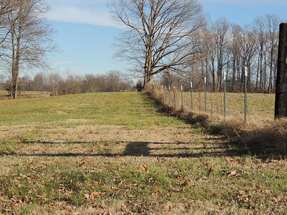 2nd image of 169 E Carter Rd