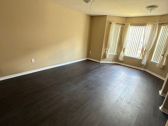 5th image of 8517 Island Breeze Ln Unit 207