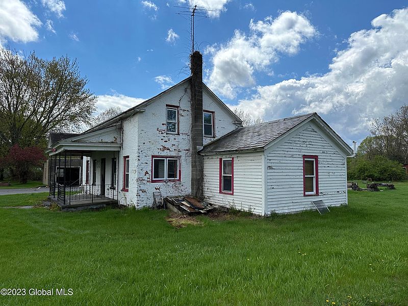 5th image of 32 Stevens Lane