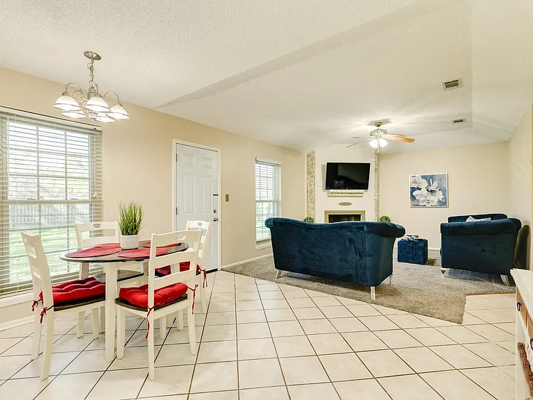 530 Tall Timber Dr — Photo 13