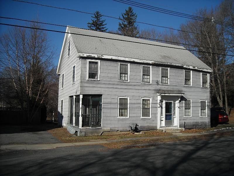 2nd image of 20 Johnson St