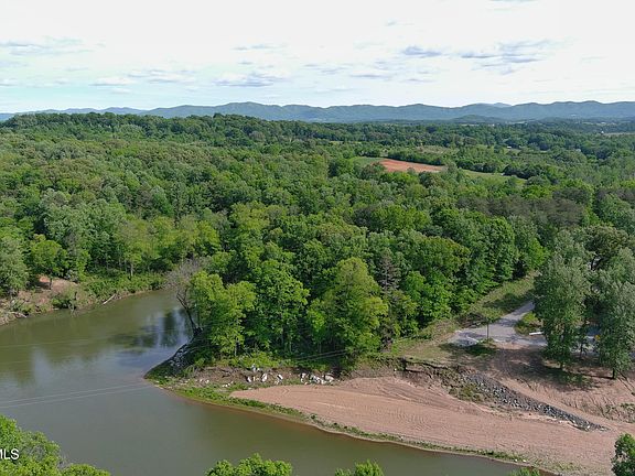 4th image of 765 Poplar Springs Rd