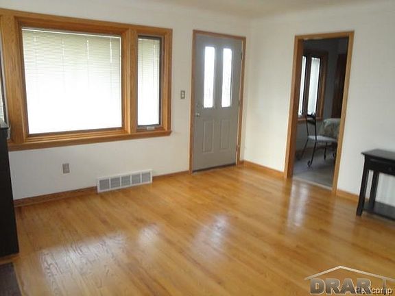 4th image of 2965 23rd St