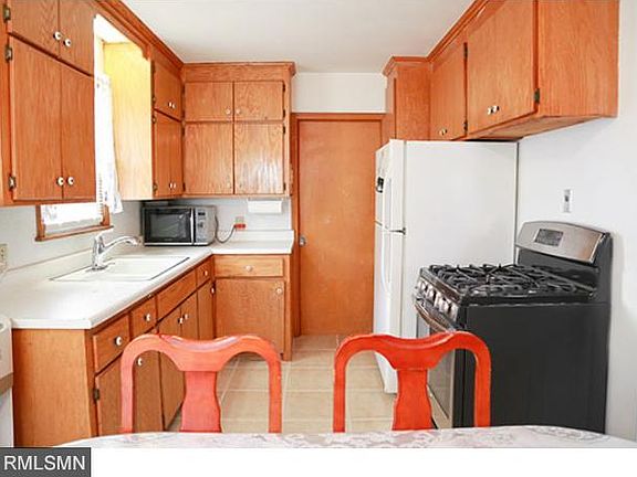 5th image of 2091 Orange Ave E