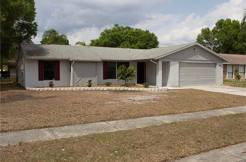 1st image of 654 Bay Lake Trl
