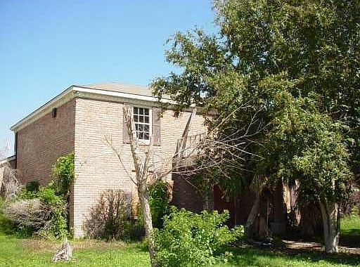 2nd image of 6001 Winchester Park Dr