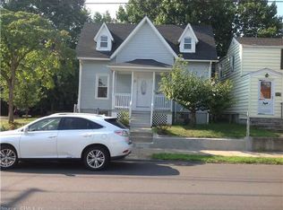 318 Jackson Ave, Bridgeport, CT 06606
