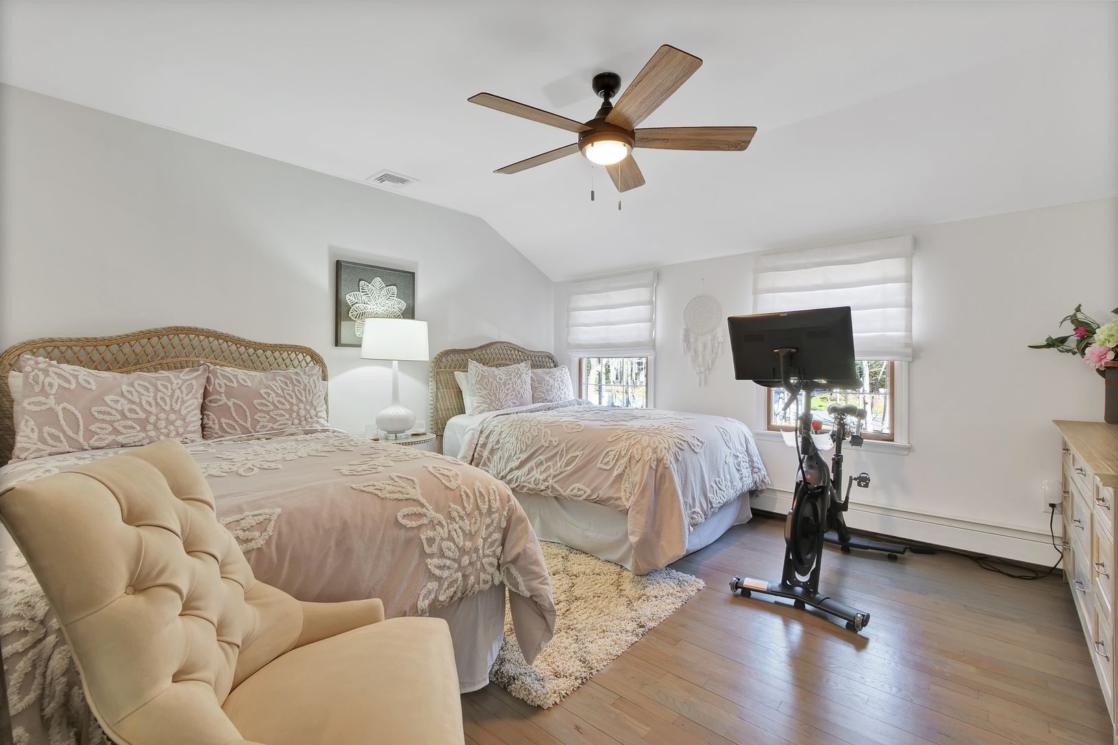  Guest Bedroom with two Full Size Beds
