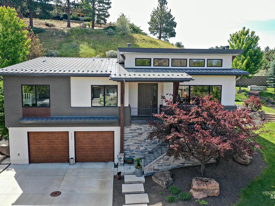 1st image of 437 E Cave Ct