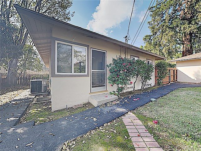 1st image of 316 E Huntington Dr