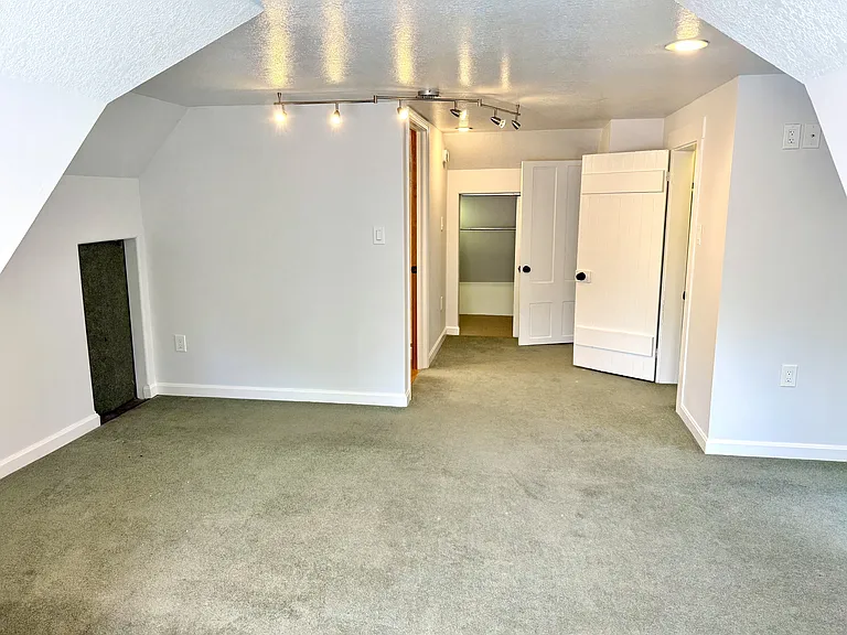 306 McGregor St #2 — Photo 24