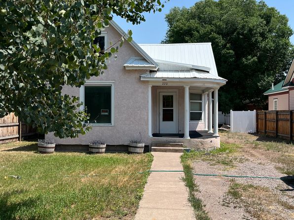 220 Dunham St