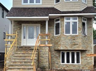 40 Troy St, Staten Island, NY 10308