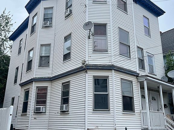 2nd image of 73 Woodman St