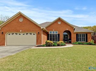 2808 Dunbarton Ct SW, Decatur, AL 35603