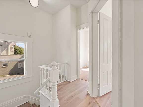 4th image of 1207 E Spring St #2