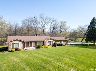 6611 120th Ave W, Taylor Ridge, IL 61284