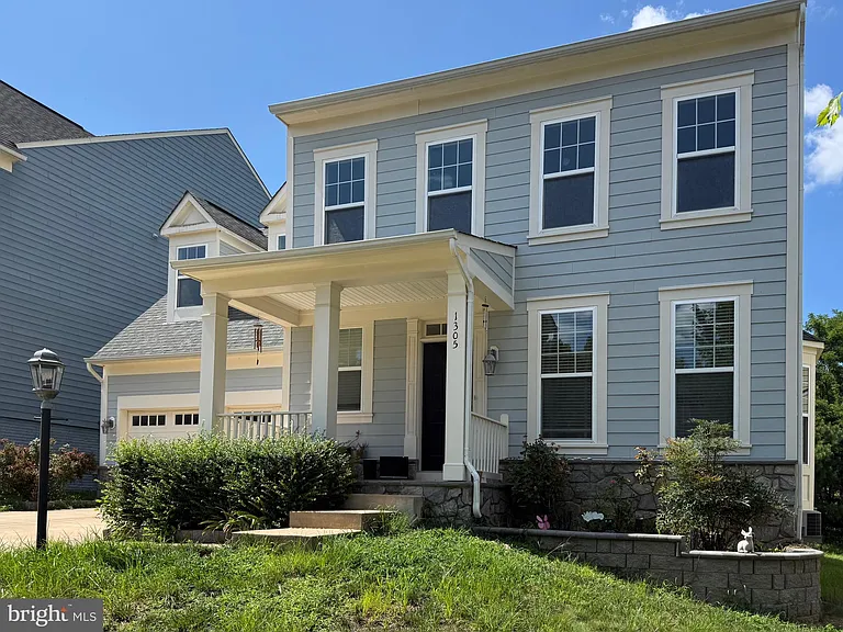 1305 Idlewild Blvd — Photo 2
