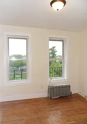 Rented by R New York