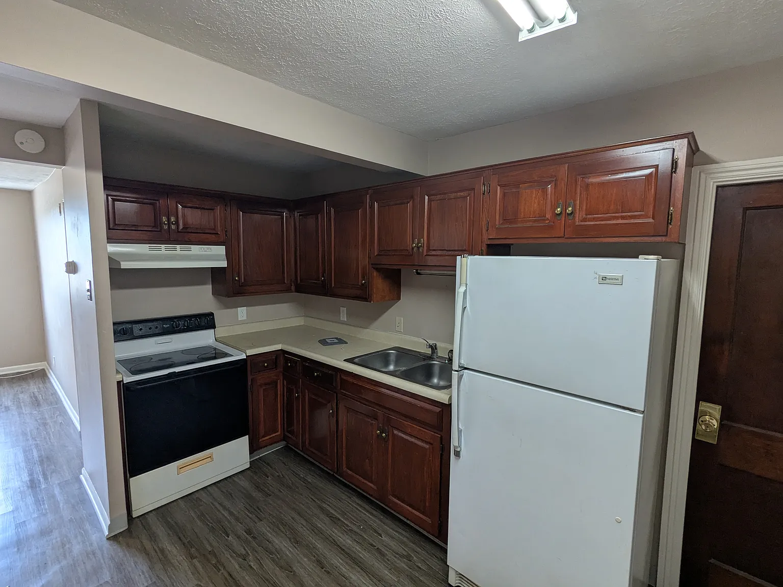 1 bed, 400 sqft, $750 — Photo 2