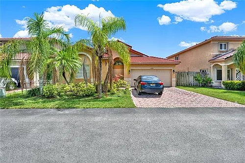 12046 SW 133rd Ter Photo 1
