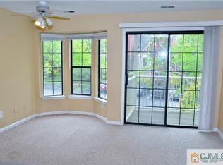 377 Carhart Ct, East Brunswick, NJ 08816