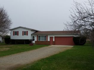 6050 Meadow Breeze, North Branch, MI 48461