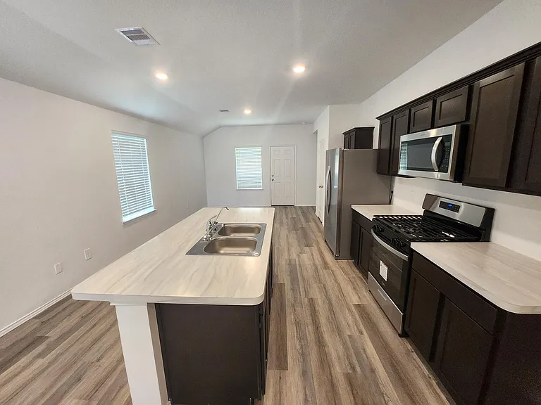 1135 Sultana Springs Ct — Photo 6