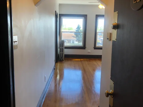 6128 Roosevelt Rd APT 22, Oak Park, IL 60304