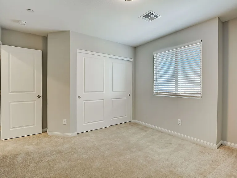 10643 Enridge Ave — Photo 33