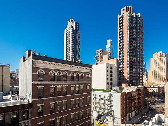 3rd image of 337 E 62nd St #4C1