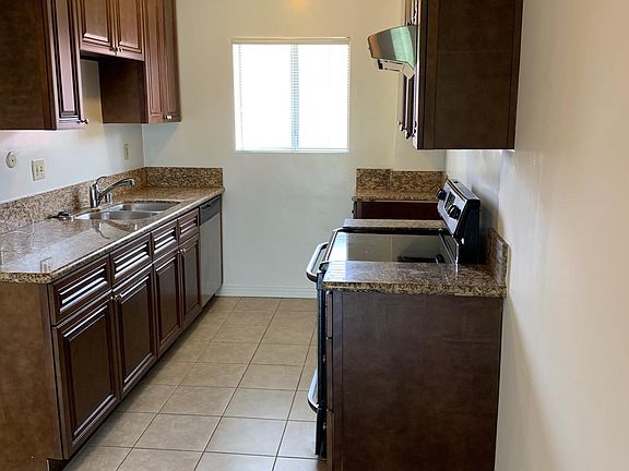 2nd image of 4479 Rockland Pl APT 11