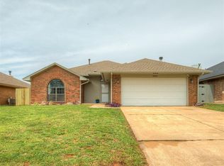 1801 Park View Pl, Edmond, OK 73003