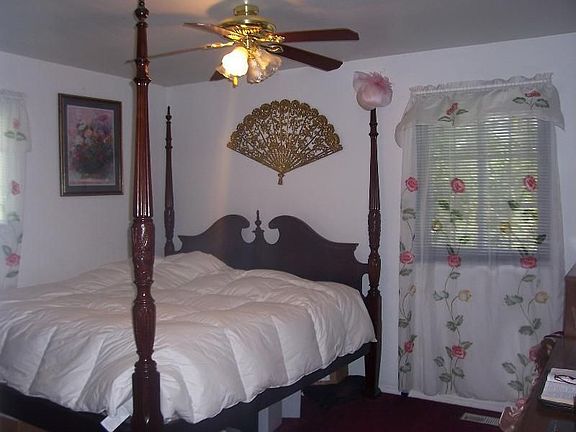 5th image of 1527 Rosewood Pl