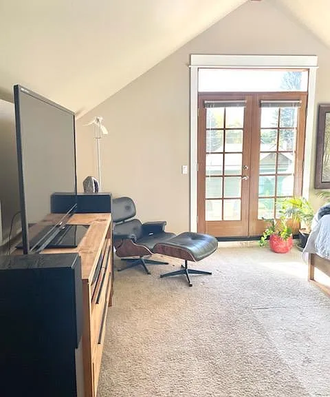 535 Florida Ave — Photo 14