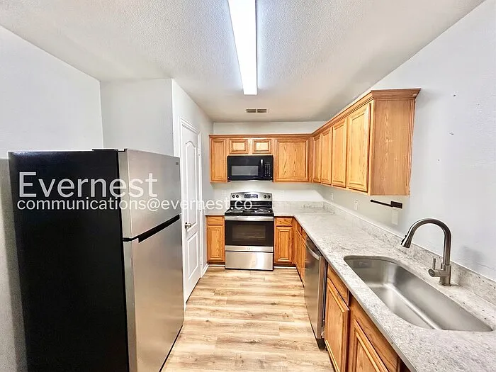 306 Ezekial Ave — Photo 2