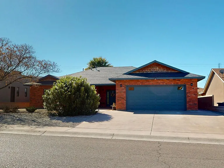 1022 Mimosa Ave — Photo 4